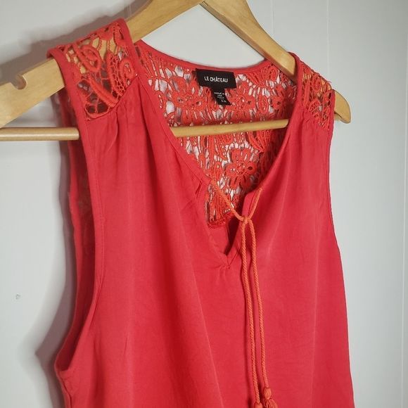 Like New Le Chateau Summer tank top Size Small - Picture 2 of 7